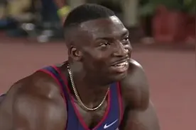 92年奥运会男子4X400米 迈克尔约翰逊领衔美国队打破世界纪录！视频封面