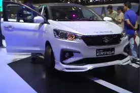 铃木全新七座家用MPV，2020款铃木Ertiga GL，打开车门后我心动了视频封面
