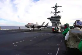 “福特”号航母2024年首次部署，却无法搭载F-35，只能搭载F-18视频封面
