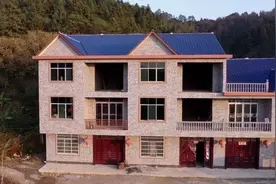 乡村三兄弟合建三层楼房面积约一千多平方大户型洗手间设计很人性视频封面