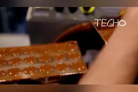 瑞士三角巧克力的生产，从可可豆到巧克力的奇妙之旅视频封面
