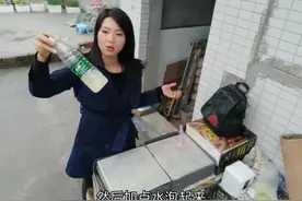 楼顶种的辣椒长黑色小虫子自制大蒜水溶液杀菌驱虫