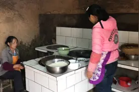 都说婆媳关系很难相处，看完这段视频后，你还会这样觉得吗？