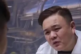 不是所有穿白大褂的都叫医生,厨子抡个大马勺成医生了，戏精啊视频封面