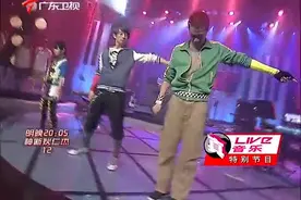 大嘴巴演唱《拿去》简单好记，无论大人小孩都可以哼上一段