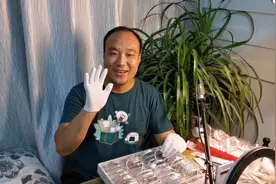佩戴手镯时，究竟该戴左手还是右手？来看看您佩戴正确嘛视频封面