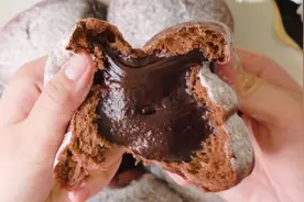 浓郁巧克力流心面包