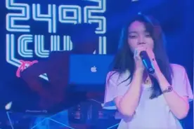 崔阿扎没有美颜摄像头 没有声卡演唱自己的歌 感觉一样吗？