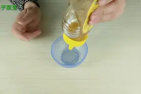 一元一瓶的开塞露搭配几滴蜂蜜敷脸，皮肤白净光滑，小东西大作用视频封面