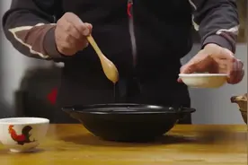 传统手工制作的黄芥末 作为配料很百搭
