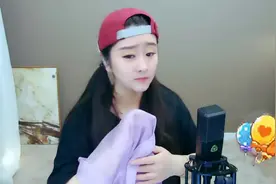 菲儿演唱歌曲《大眼睛》，早知你的眼波射中了我，明暗箭都难躲