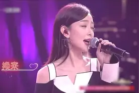 薛之谦郁可唯汪苏泷汪小敏现场演唱《昨夜星辰》，唱的太精彩了！视频封面