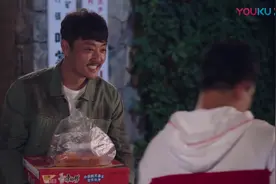 影视：小舅子给姐夫送吃的，不料姐夫一下就识破是自己老婆让送的视频封面