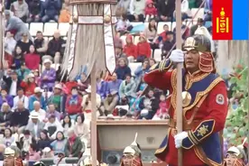 蒙古国仪仗队，手持大纛的仿古武士再现成吉思汗雄风