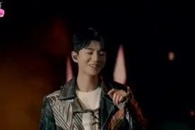 五月天鸟巢演唱会，邀请王俊凯合唱《洋葱》！