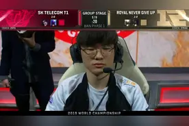 S9总决赛：RNG vs SKT，神仙打架，精彩绝伦，不过李哥还是李哥啊