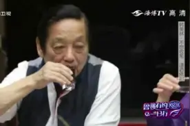 成龙经常来吃韩家菜，就算韩美林不在家时，成龙也会不请自来视频封面