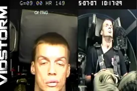 重力加速到8个G，直接晕给摄像头看~还有人吐了~