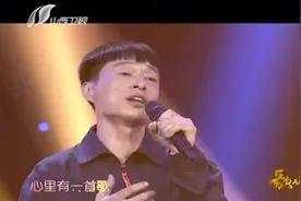 癞蛤蟆想吃天鹅肉？挖掘机司机登台献唱，实力“回击”工友