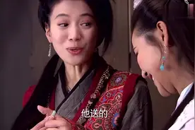 古时候有钱人就是阔，求婚出手就是大扳指，女子好嫉妒！