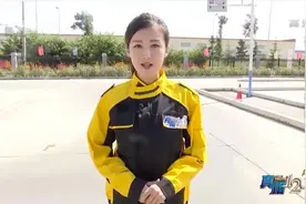 骑车戴耳机太危险了！江苏90后小伙因骑车带耳机命丧车轮下视频封面