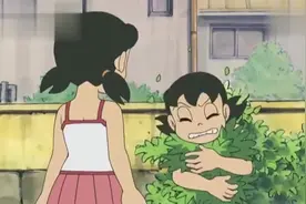 大雄变身饮料喝太多，看见什么变什么，静香看到一样的自己吓惨了视频封面