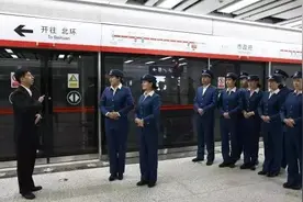 地铁员工“扎堆”辞职，放弃稳定工作，原因不只是工资？图片