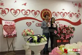 郓城县3250对新人用颁证仪式代替婚礼宴请图片