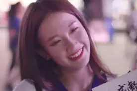 仅凭一句话，就让一波男人为她奋不顾身，这女人掐中了男人的命脉图片