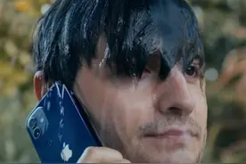 苹果iPhone 12防水广告引发争议！支持防溅抗水但进水不保修图片