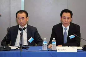 同是因“不务正业”而债务告急，王健林能涅槃重生，许家印行么？图片