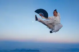 「十堰」请问普通人怎么到武当山成为一个道士？图片