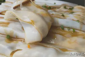 广东有名的早餐：猪肠粉家常做法，嫩滑馅香，一周吃5次也不腻图片