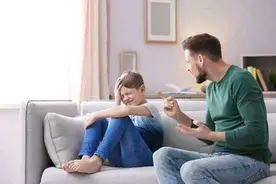 孩子总是和父母唱反调，家长要从自身找原因图片