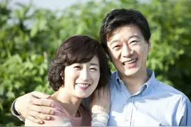 人到中年，没有感情的婚姻还要继续下去吗？3个男人说了大实话图片