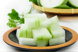 夏天为什么要吃冬瓜？原来冬瓜有这么多的好处图片
