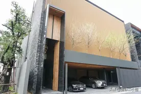 1.3亿泰铢！曼谷这座700㎡设计师别墅，才是真正的土豪之家图片