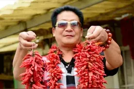 郑州“辣王”李永志：白酒配辣椒，一天5斤，年近60身体如何？图片