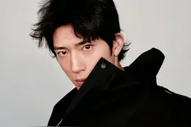 组图：行走的衣架子 井柏然五月写真大片图片