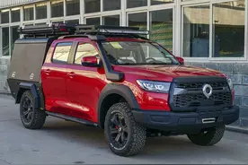 很适合长途旅行的长城炮，车顶带帐篷，车尾带梯子，30年报废期图片