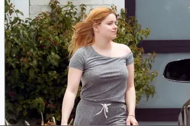 阿芮尔·温特给男友准备了气球，精致又浪漫，看着好有爱图片