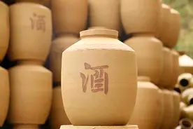 存酒最佳容器之陶瓷酒坛图片