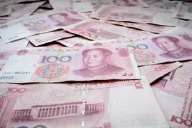 美国只能干着急！斥资13亿做航天服，中国航天服仅用3000万图片