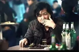 成年男人的艰辛 一支烟，一杯酒，一份心酸图片