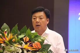 退休厅官大搞钱权、钱色交易被开除党籍，老领导闪退二线后落马图片