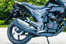 电喷摩托车为什么贵？很多人却说好？电喷跟化油器摩托车的优缺点图片