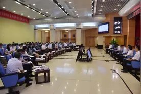 以“今日之我”胜“昨日之我”图片