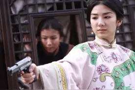秋瑾之女：童年悲惨，偷偷学武为母报仇，后成中国女子航空第一人图片