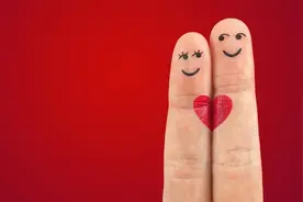 相处时，用这3种沟通术，能让男人主动报告行踪，给足你安全感图片