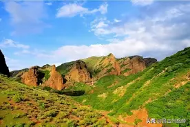 #打卡昌吉 天山百里丹霞，101省道上的101种壮美与神韵图片